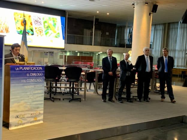 Las cuatro cadenas agroindustriales dijeron que “no hay lugar para más impuestos”