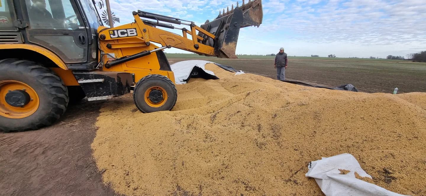 Le rompieron un silobolsa y tuvo pérdidas de 20 millones de pesos