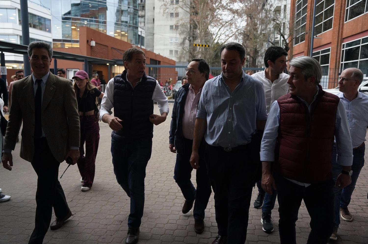 Santilli visitó la Expo Rural y afirmó que “hay que acompañar al campo”
