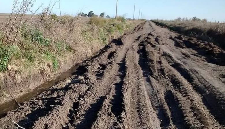 Productores y un escándalo en el Concejo Deliberante en reclamo por la Tasa Vial: “No conocen el barro”