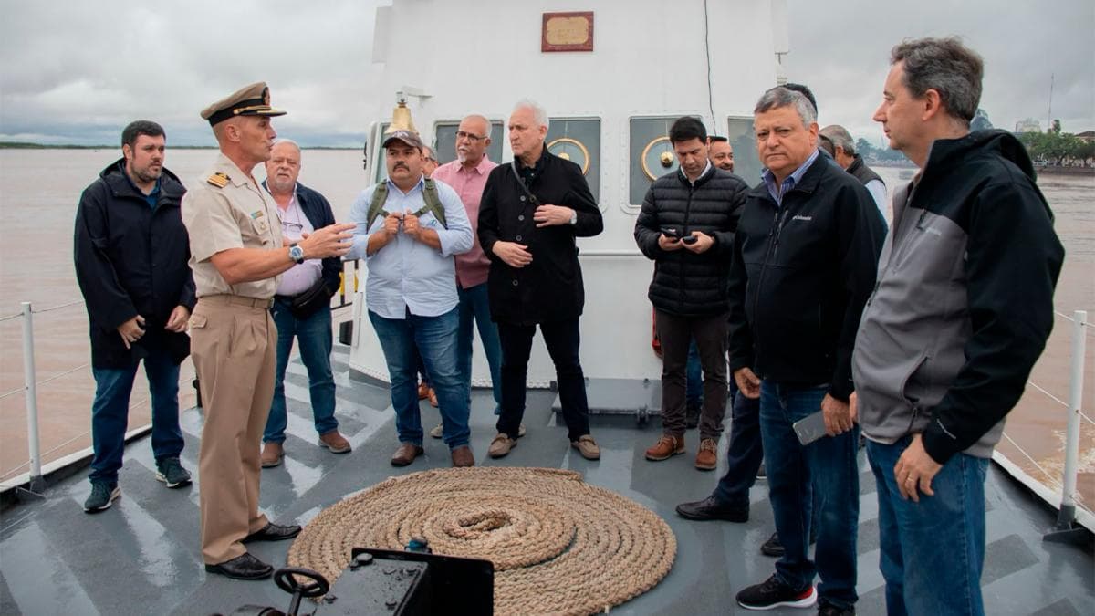 Funcionarios de Argentina, Brasil, Bolivia y Paraguay recorrieron un tramo de la Hidrovía
