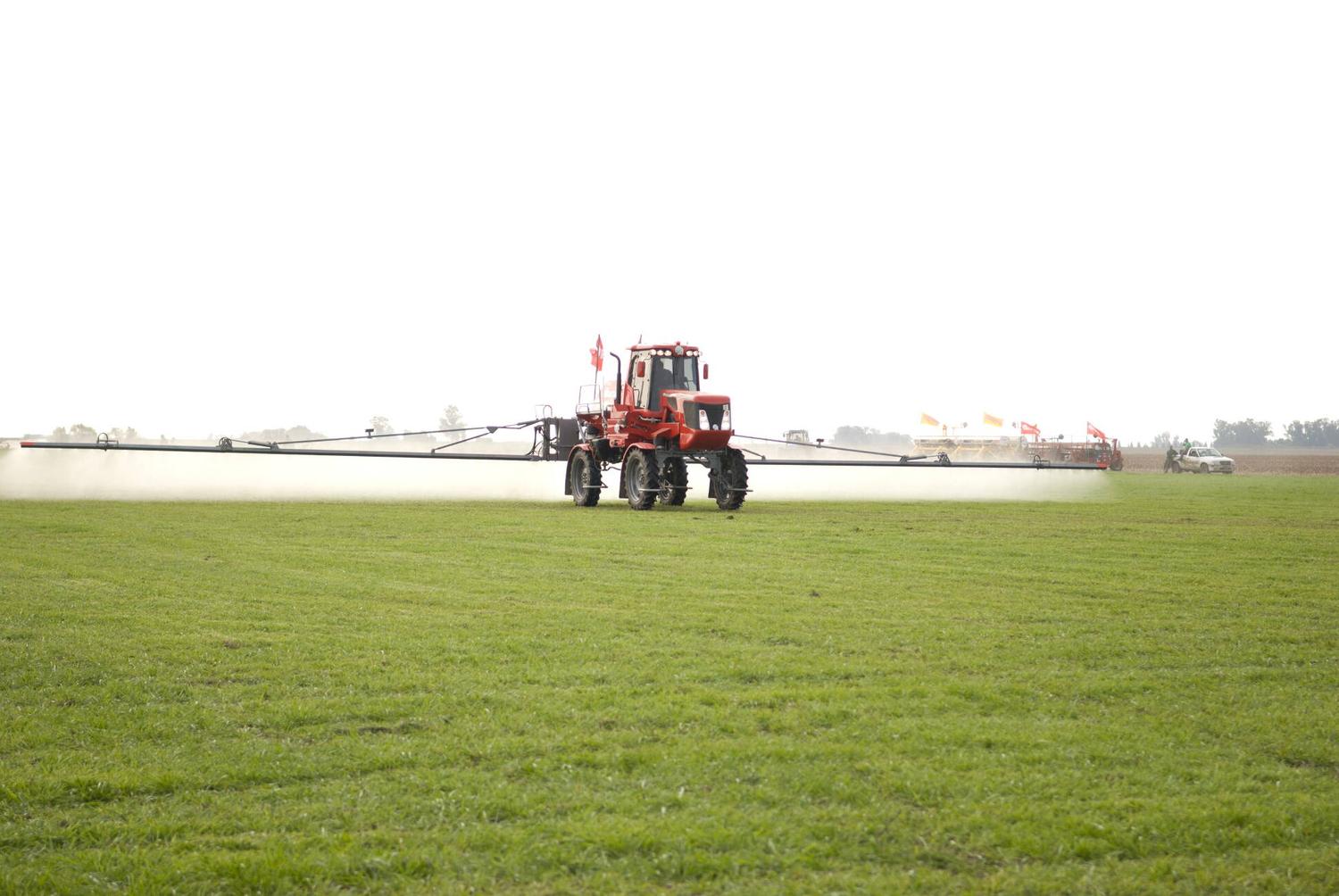 El Senasa eliminó normativas para simplificar tramites y la comercialización de insumos