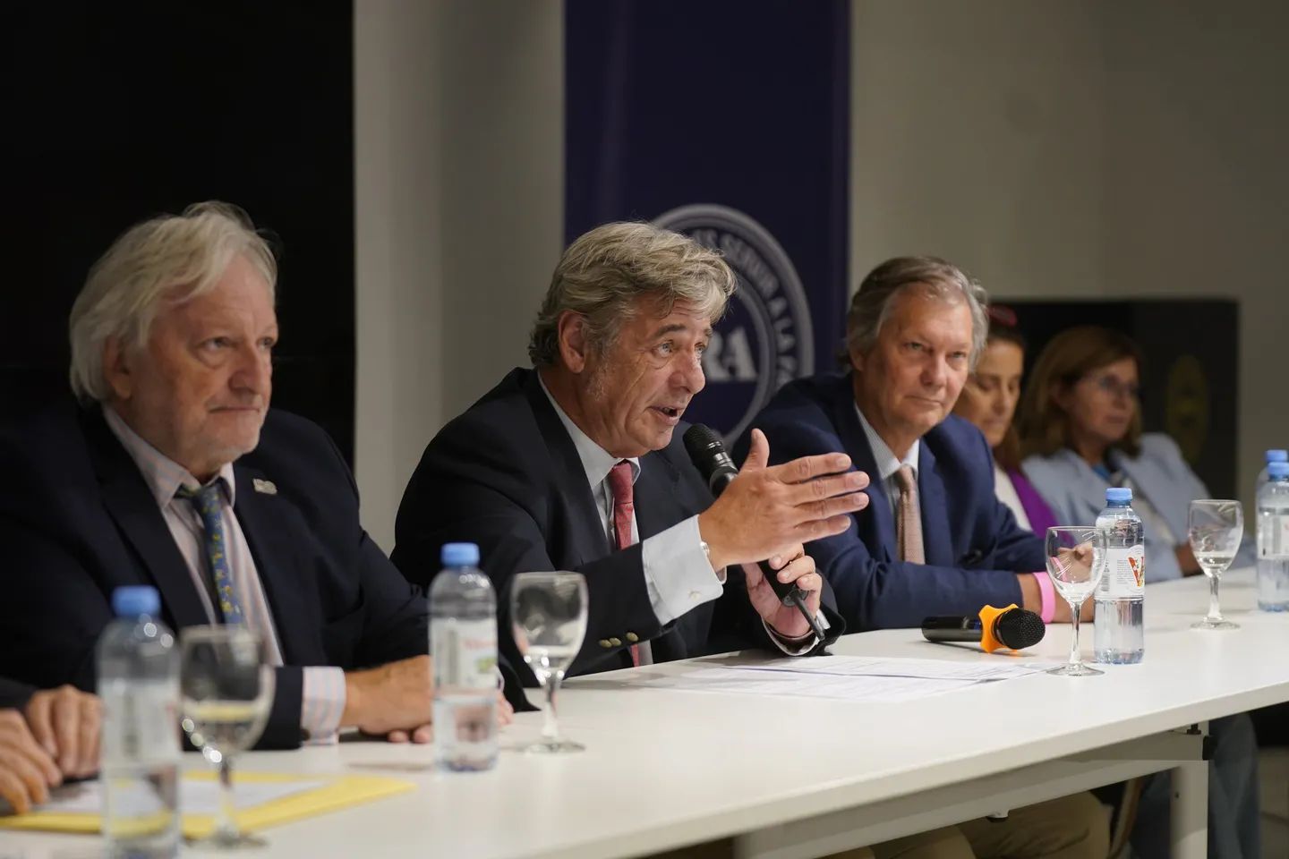 El campo apoya las medidas anunciadas por Luis Caputo: “Es un sinceramiento de la economía”