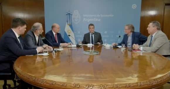 Massa anunció el programa “Impulso Tambero 2” para acompañar a pequeños y medianos productores lecheros