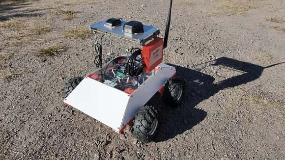 Construyeron un robot que elimina plagas de los cultivos usando rayos ultravioleta