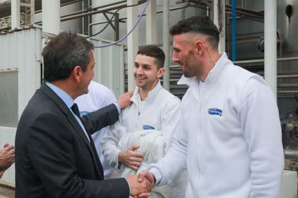 El gobierno suspende las retenciones lácteas por 90 días