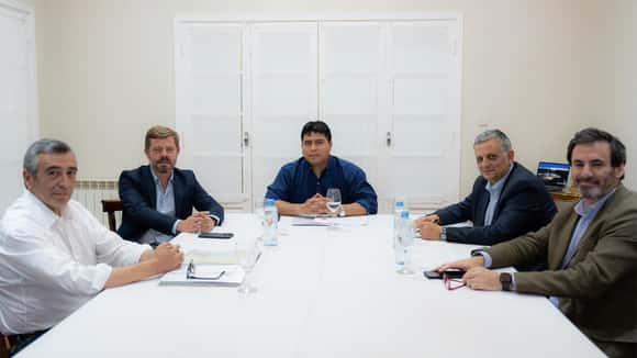 Acuerdo Santa Cruz-YPF: La empresa devolverá yacimientos a la provincia