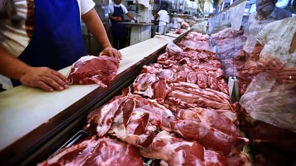La exportación de carne vacuna es récord pero el consumo interno sigue en un piso histórico
