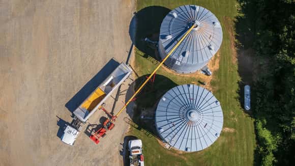 “Campo argentino bajo doble castigo: insumos más caros y ventas más bajas”
