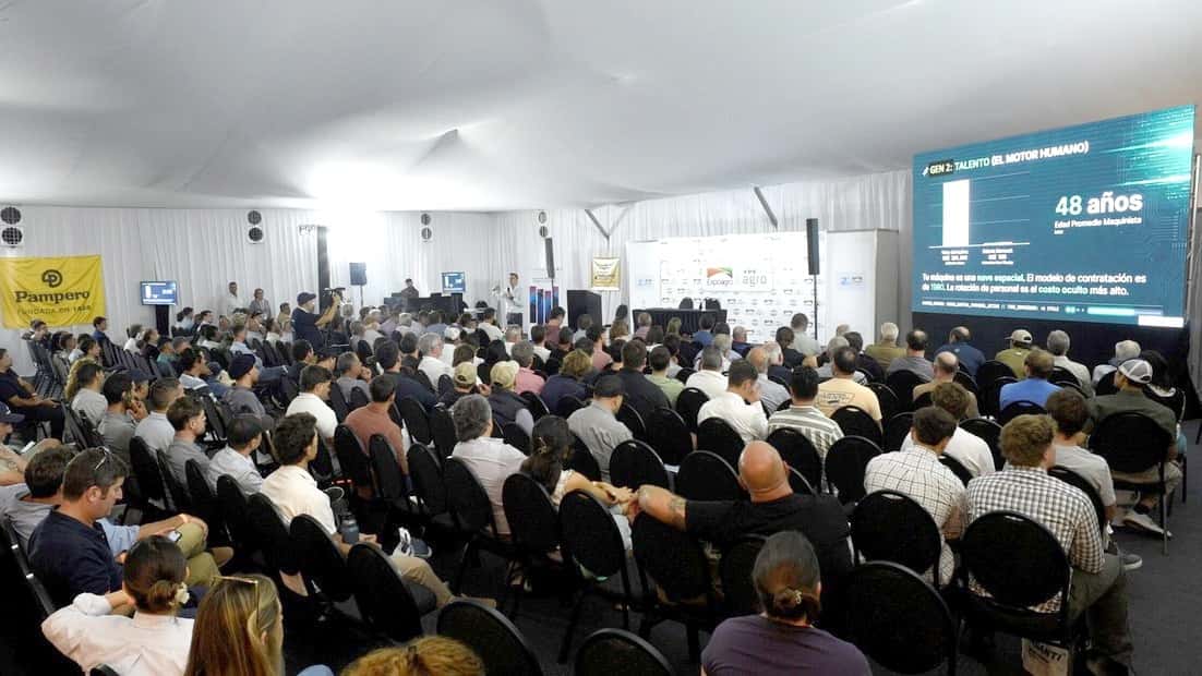 Más de 200 contratistas rurales hicieron historia con su primera cumbre sectorial en Expoagro